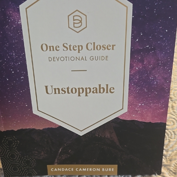 Candace Cameron Bure Other - Candace Cameron Bure Purple and Gold Devotional Guide